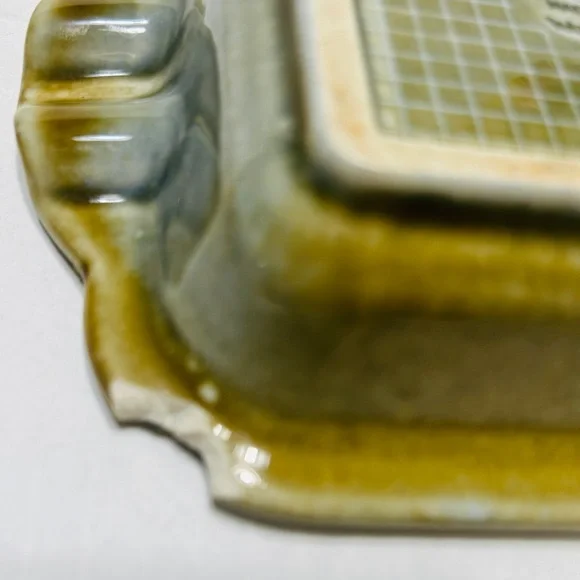 Vintage ashtray Wade Irish porcelain, made in Ireland. Has chips noted in photo - Picture 3 of 5